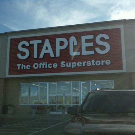 Staples Lansing, MI