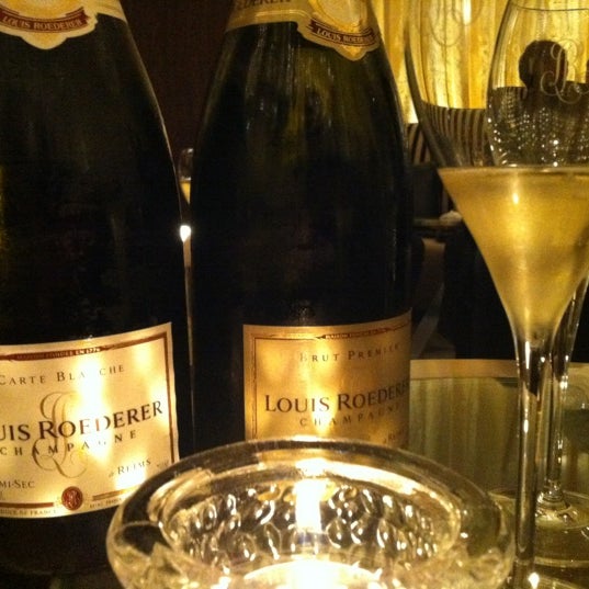 Champagne bar