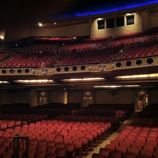 Foto tirada no(a) Coronado Performing Arts Center por Lee C. em 3/1/2011