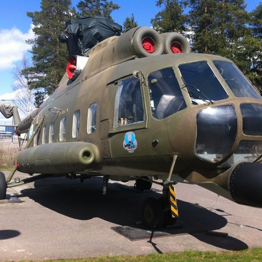 Снимок сделан в Suomen Ilmailumuseo / Finnish Aviation Museum пользователем Noora S. 4/28/2012