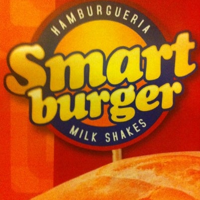 Photo taken at Smart Burger by Caio P. on 8/4/2012