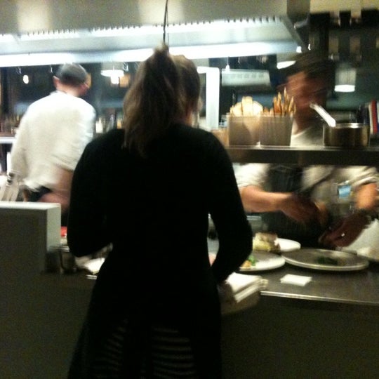 1/28/2011 tarihinde Maurice P.ziyaretçi tarafından Café Restaurant Open'de çekilen fotoğraf