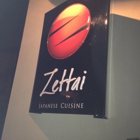 Foto diambil di Zettai - Japanese Cuisine oleh Marcela M. pada 4/3/2012