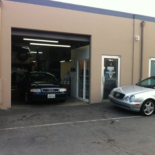 Brilliance v5 1. Автомобильная 5. Динамика 34 автосервис. First motors автосалон москва. Автосалоны воронеж.