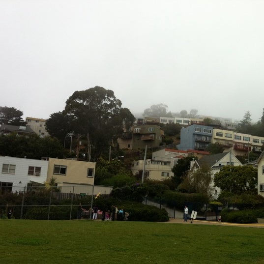 Sunnyside Playground & Recreation Center Sunnyside San Francisco, CA