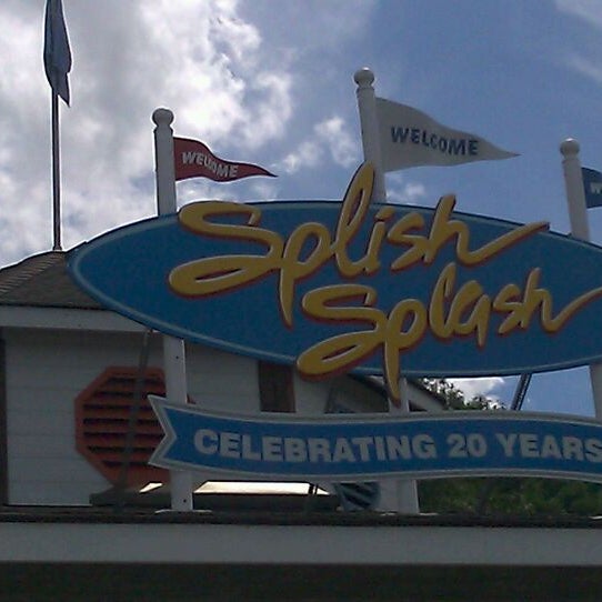 Photo taken at Splish Splash by Taj E. on 8/31/2011