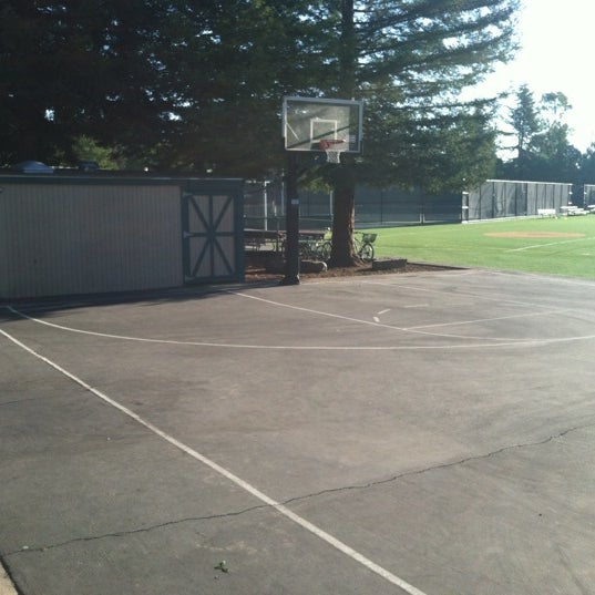 Pinewood School Upper Campus Middle School in Los Altos Hills