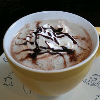 Снимок сделан в The Chocolate, a dessert cafe пользователем Ashley R. 2/13/2012