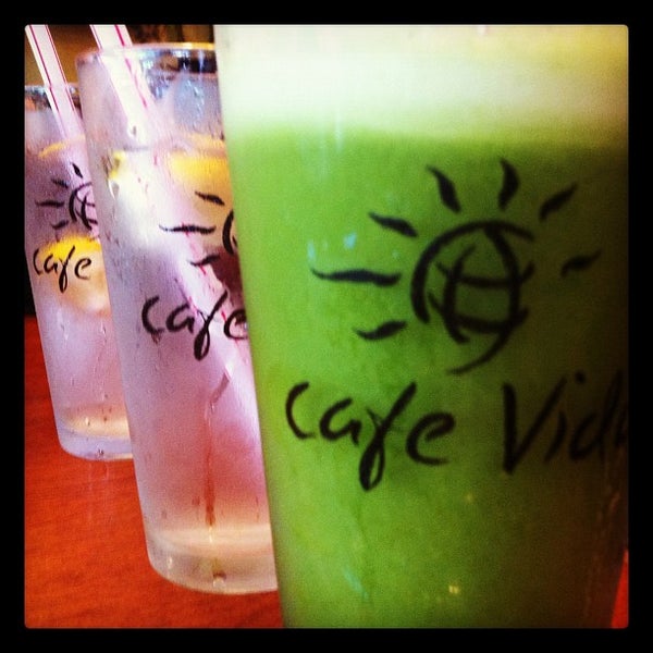 Foto scattata a Cafe Vida da Erika S. il 8/28/2012