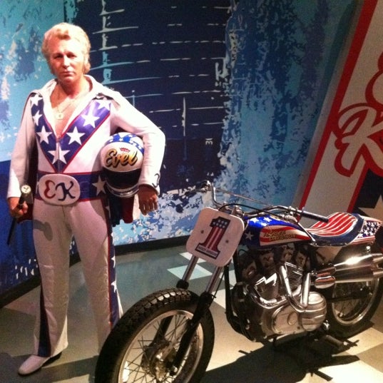Photo taken at Madame Tussauds Las Vegas by Mark M. on 3/15/2012