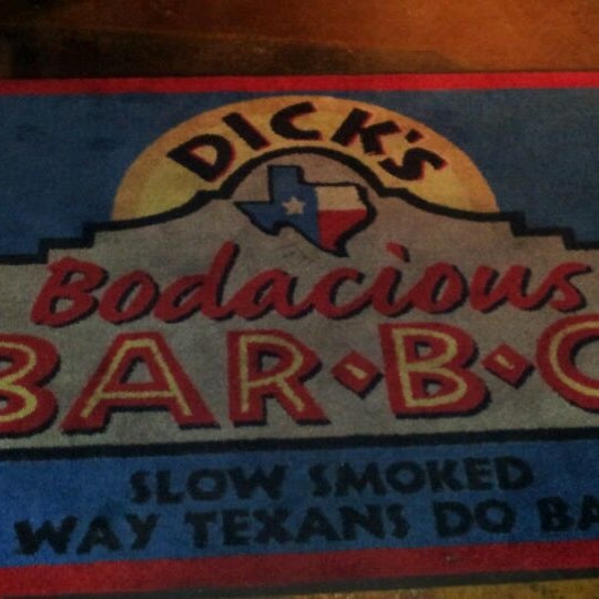 Photo taken at Dick&#39;s Bodacious BBQ by Andy G. on 9/19/2011