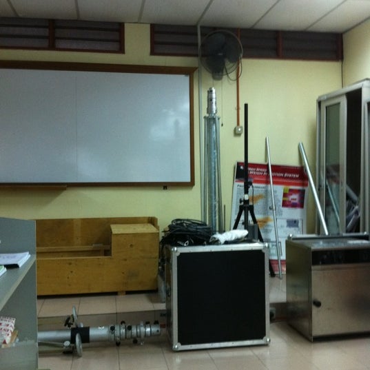 Cactus lab. Визуальный дезодорант по пелевину. Часы настенные кактус №2 34 см. Вейп баклава. Почва для кактуса в дробях.