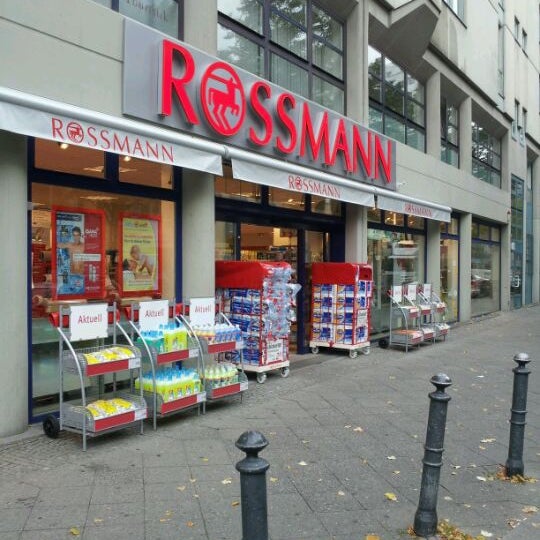 Rossmann drug store – Stock Editorial Photo © defotoberg #85659182