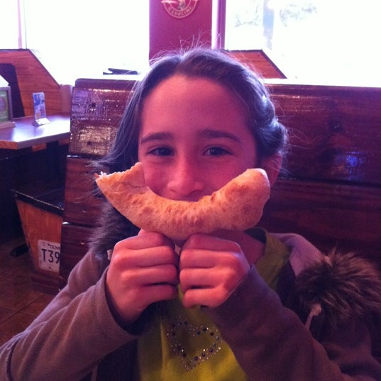 2/12/2012 tarihinde Julissa L.ziyaretçi tarafından DoubleDave&#39;s Pizzaworks'de çekilen fotoğraf