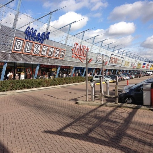 Alexandrium Megastores - Shopping Mall in Rotterdam