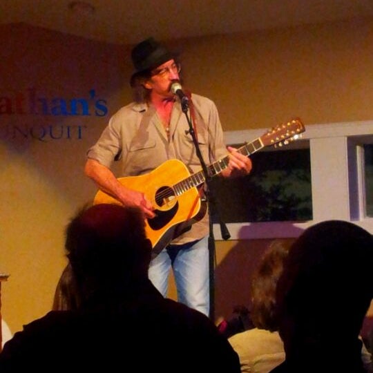 Photo taken at Jonathan&#39;s Restaurant Concerts &amp; Special Events by Johnny H. on 4/28/2012
