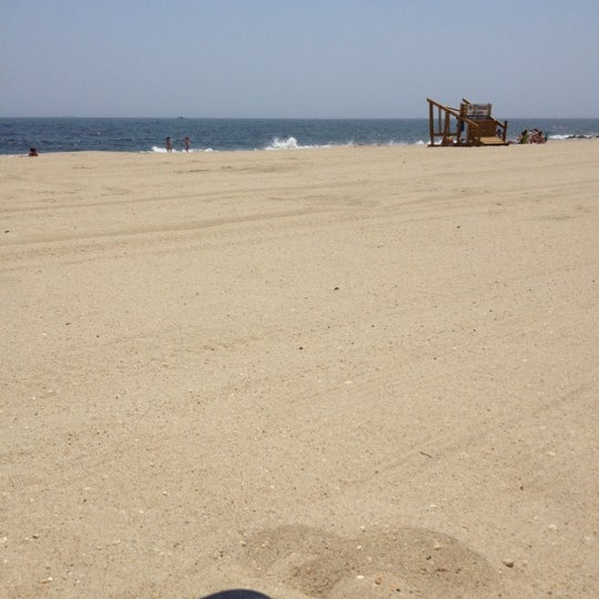 Foto tomada en Promenade Beach Club  por christina k. el 5/29/2012