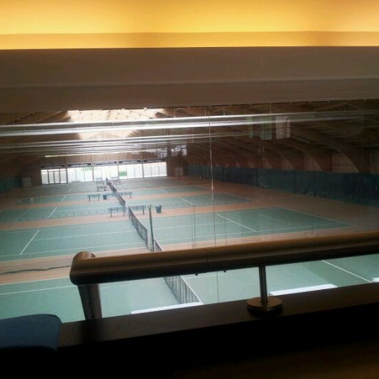 Foto scattata a Justine Henin Tennis Academy da Ivan S. il 5/10/2012