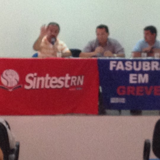 8/21/2012에 FernandoHenrique님이 Universidade Federal Rural do Semi-Árido (Ufersa)에서 찍은 사진