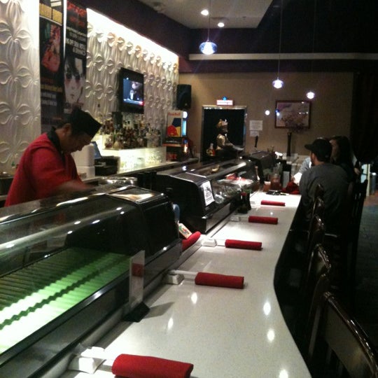 Photo taken at Geisha House Steak &amp; Sushi by Joonny L. on 9/7/2012