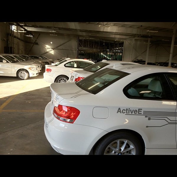 รูปภาพถ่ายที่ Expresso Parking โดย Richard H. เมื่อ 7/13/2012