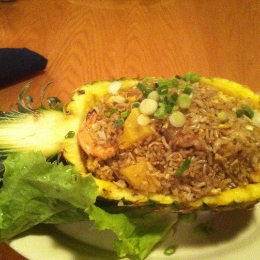 4/28/2012にRobin S.がSawatdee Thai Restaurantで撮った写真
