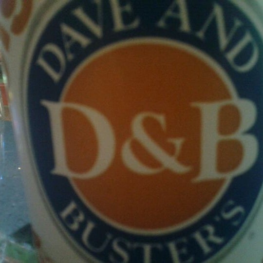 รูปภาพถ่ายที่ Dave &amp; Buster&#39;s โดย Trisha K. เมื่อ 4/28/2012