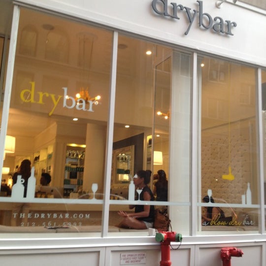 Foto tirada no(a) DryBar por Elisabeth R. em 8/2/2012