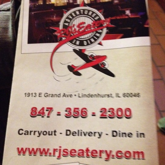 Foto tirada no(a) RJ&#39;s Eatery por Alex P. em 4/17/2012