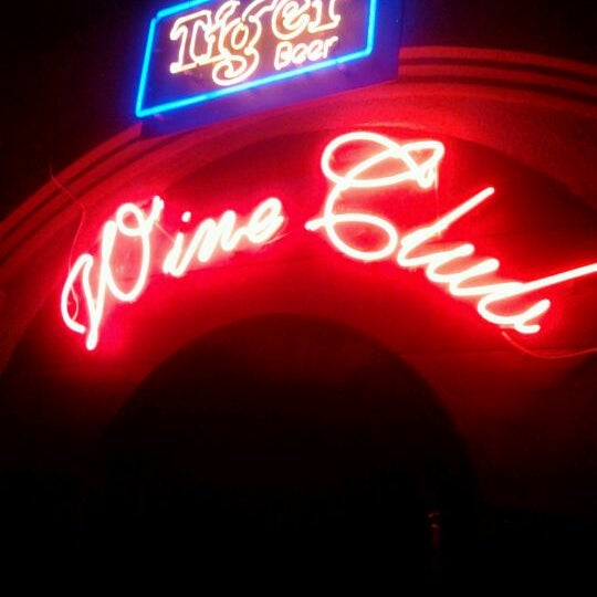 Photos at Harmoni Wine Club Wine Bar