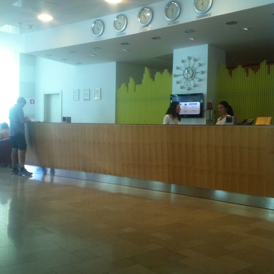 Foto diambil di City Hotel oleh Dm G. pada 8/6/2012