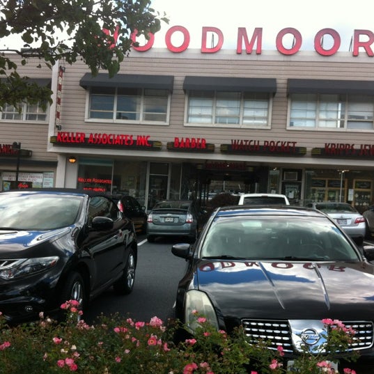 Woodmoor Shopping Center - Shopping Mall in Silver Spring