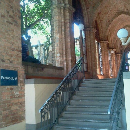 รูปภาพถ่ายที่ Faculdade de Ciências Médicas da Santa Casa de São Paulo - FCMSCSP โดย Marcelo A. เมื่อ 3/6/2012