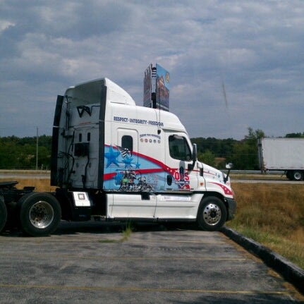 Photos At O & S Trucking - 3736 East Evergreen