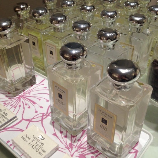 Photos At Jo Malone 新宿伊勢丹 Cosmetics Shop Photos At Jo Malone 新宿伊勢丹 Cosmetics Shop