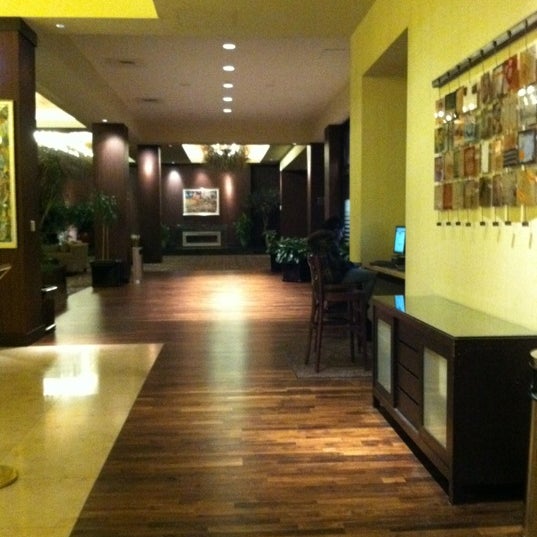 รูปภาพถ่ายที่ Isle Casino Hotel Bettendorf โดย Mandy D. เมื่อ 2/11/2012