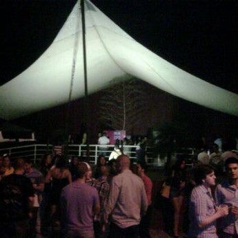 5/6/2012 tarihinde Thiago T.ziyaretçi tarafından Club Lotus'de çekilen fotoğraf