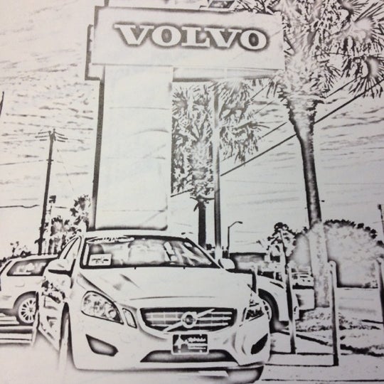 Foto scattata a Volvo of Charleston da Sheila T. il 3/7/2012