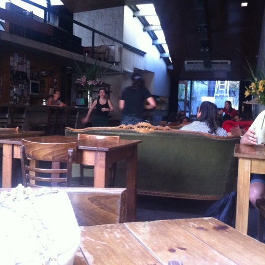 3/10/2012 tarihinde Ricardo B.ziyaretçi tarafından Bar 6'de çekilen fotoğraf