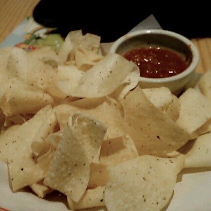 Photo taken at Chili&#39;s Grill &amp; Bar by Jeny L. on 8/3/2012