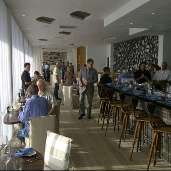 Das Foto wurde bei Cusp Dining &amp; Drinks von Raymond S. am 7/29/2012 aufgenommen