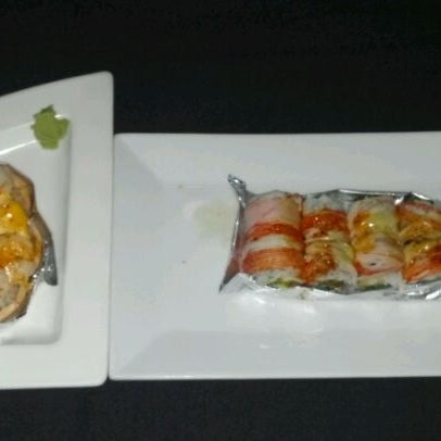 Photo prise au The Fish Restaurant &amp; Sushi Bar par Tony S. le5/19/2012