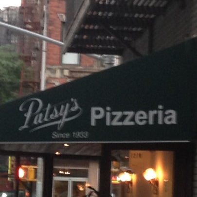 Foto scattata a Patsy&#39;s Pizzeria da Won Ha J. il 8/9/2012