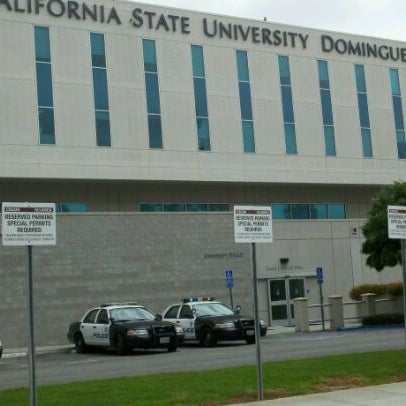 Foto tirada no(a) California State University, Dominguez Hills por MAYO C. em 9/10/2011