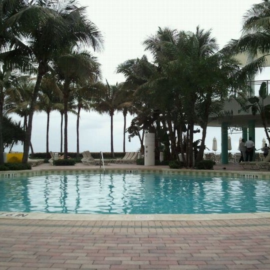 Photo taken at Pool at the Diplomat Beach Resort Hollywood, Curio Collection by Hilton by Melissa L. on 11/20/2011