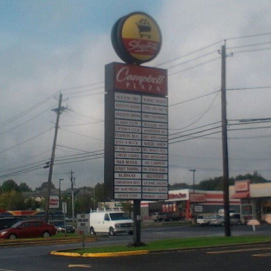 Campbell Plaza Shopping Mall in Middletown