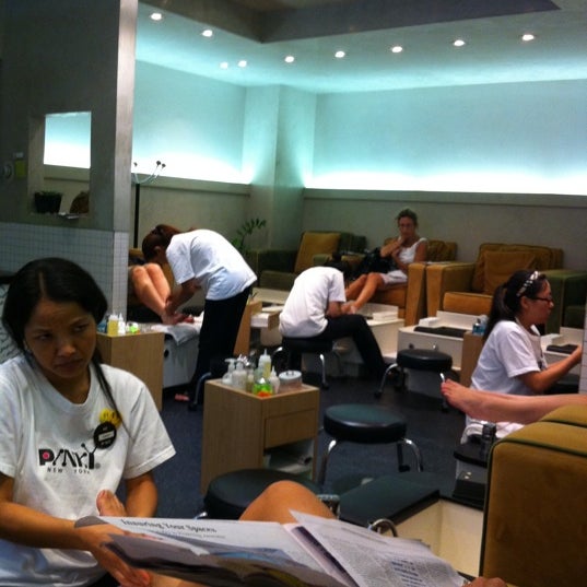 Pinky's Salon Upper West Side 3 tips from 175 visitors