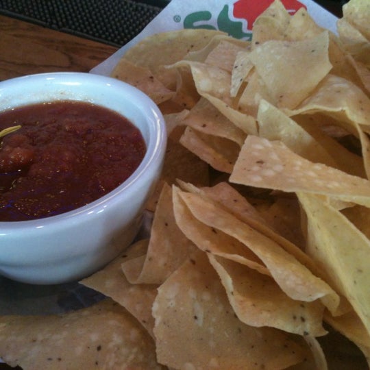 Photo taken at Chili&#39;s Grill &amp; Bar by William P. on 3/28/2012