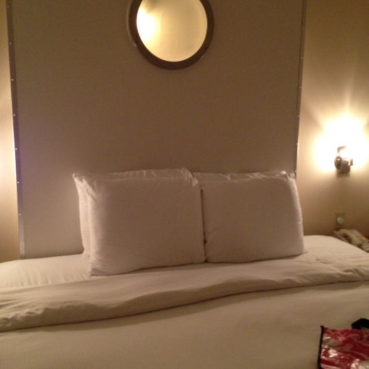 Photo taken at Hotel Astor by Jessica on 6/22/2012