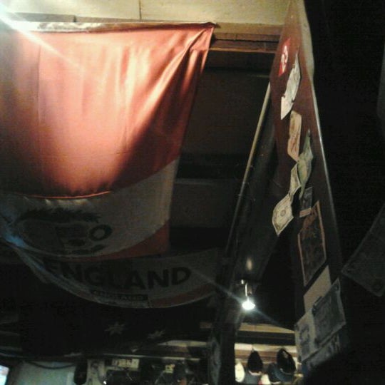 รูปภาพถ่ายที่ The Old Pub โดย Claudia G. เมื่อ 6/3/2012